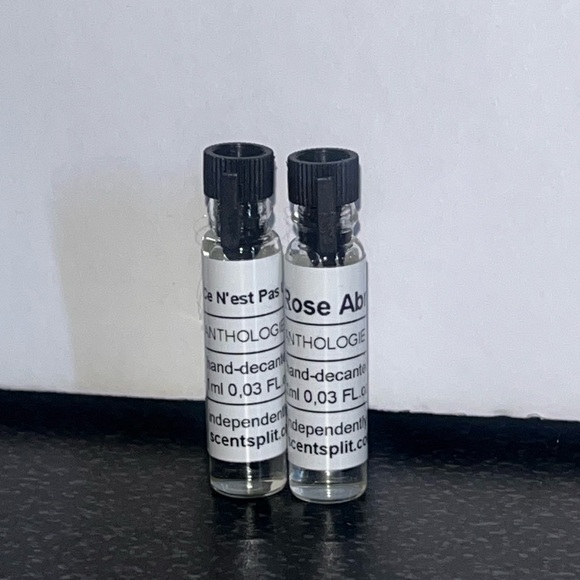 Rose Absolution Perfume Sample - Picture 3 of 4